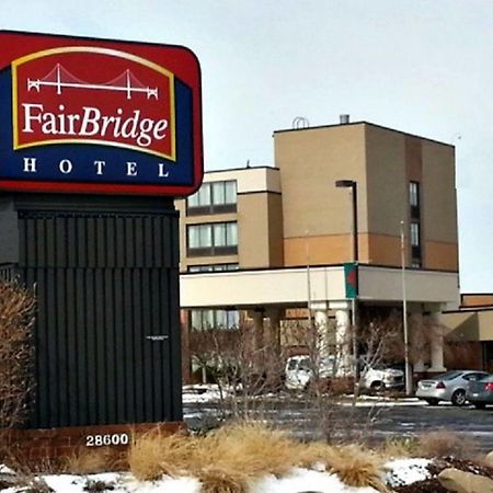 法尔布里奇克利夫兰东酒店 威克利夫 外观 照片