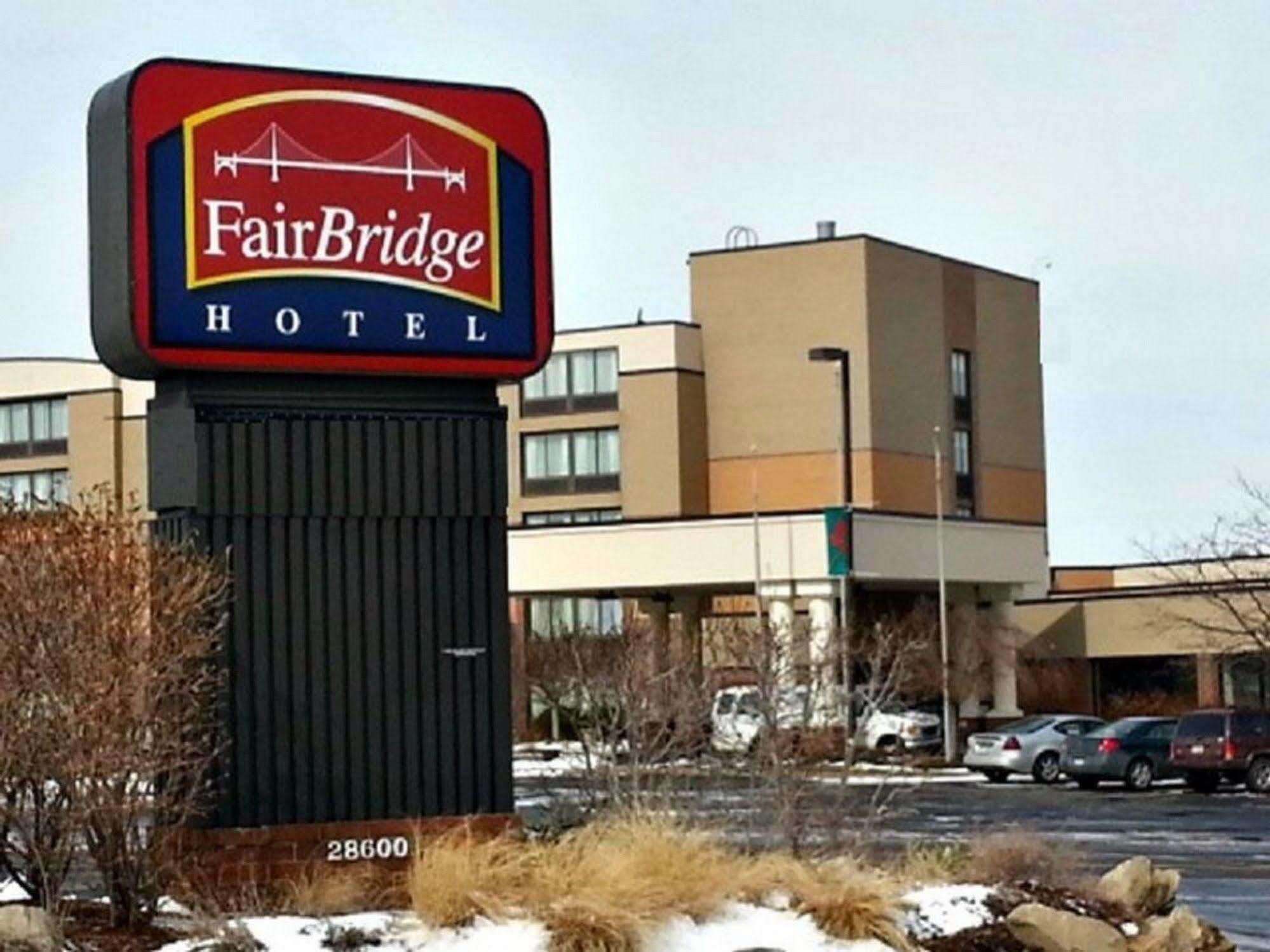法尔布里奇克利夫兰东酒店 威克利夫 外观 照片